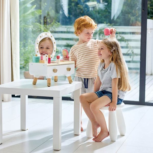 46bab414-83b0-4231-9dff-c040a2e30af4_720x-2