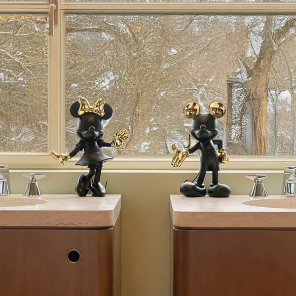 555ccd82-9e46-4dc3-b994-f7de318c9ef4_720x-4