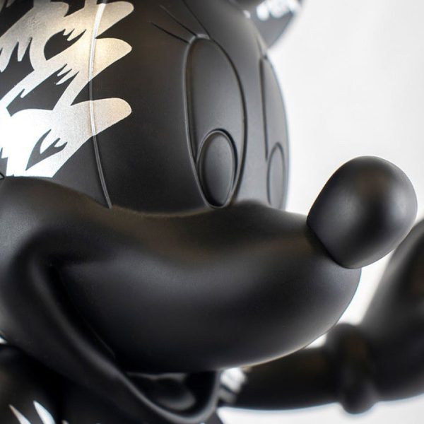 95eeb57a-88cf-4c96-aa48-a35c1a045e9e_720x-5