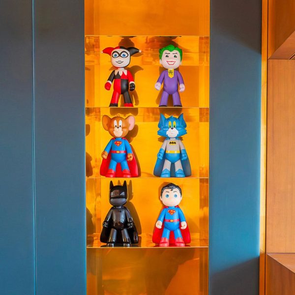 b4ebad00-89d9-482a-bebb-323b7dfb681a_720x-2