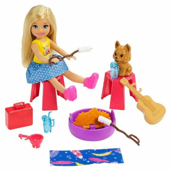 barbie-barbie-barbie-club-chelsea-camper-29426712379479_720x-1