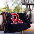 barefoot-dreams-trend-accessories-cozychic-boston-red-sox-throw-blanket-32498165547095_720x-2