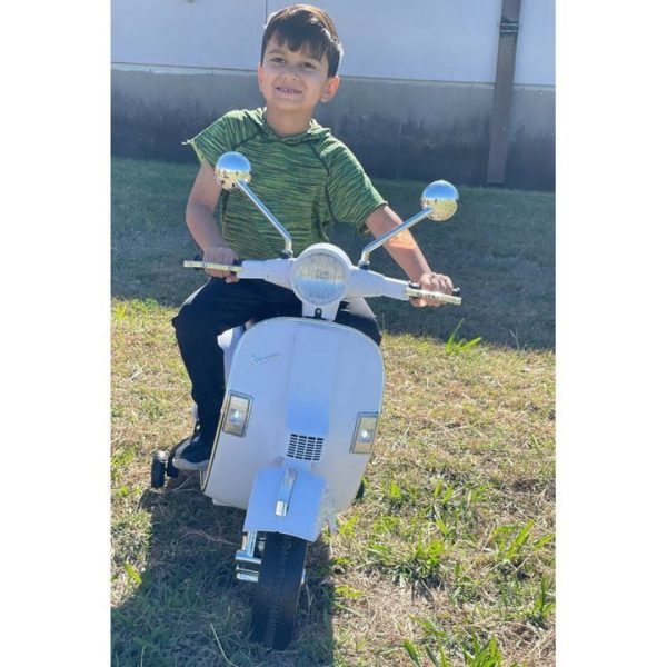 best-ride-on-cars-outdoor-vespa-scooter-12v-white-30808706678871_720x-3