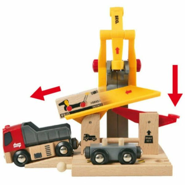 brio-vehicles-freight-goods-station-28401603870807_720x-4