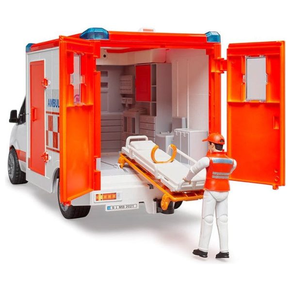 bruder-vehicles-mb-sprinter-ambulance-31472373858391_720x-2