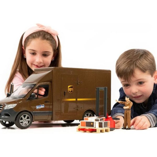 bruder-vehicles-mb-sprinter-ups-truck-30741507604567_720x-3