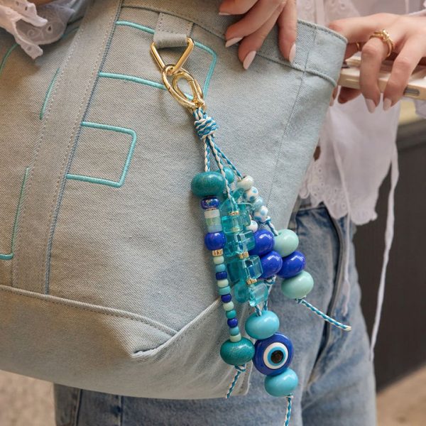 e6472c71-d506-405e-a6cf-5666a3c70178_720x-5