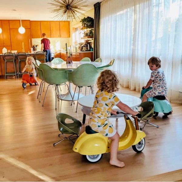 f70b047b-16df-43ac-923b-dd54922cb455_720x-2