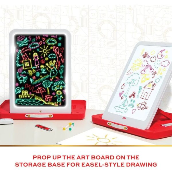 fao-schwarz-creativity-glow-go-easel-3-in-1-32368863608919_720x-6