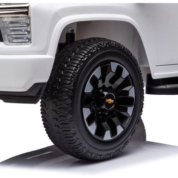 freddo-outdoor-24v-4x4-chevrolet-silverado-2-seater-ride-on-truck-for-kids-white-31443897385047_720x-6