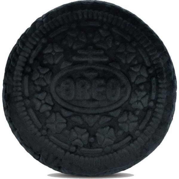 iscream-fao-schweetz-oreo-cookie-embossed-plush-1125825224_720x-2