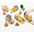 le-toy-van-preschool-7-piece-wood-construction-toy-cars-trucks-diggers-set-32562638913623_720x-6