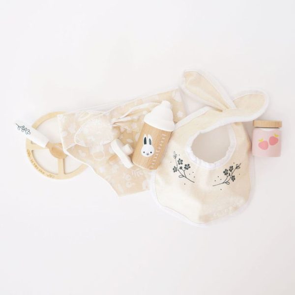 le-toy-van-preschool-dolls-nursing-kit-bag-8-pieces-1153095512_720x-1