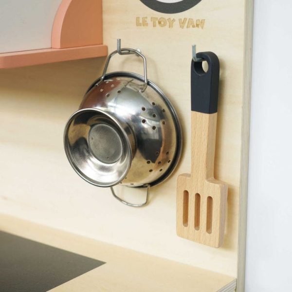 le-toy-van-preschool-family-size-wooden-play-kitchen-31479401873495_720x-2