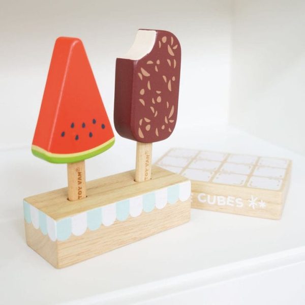 le-toy-van-preschool-kitchen-pretend-play-fridge-freezer-31479761731671_720x-4