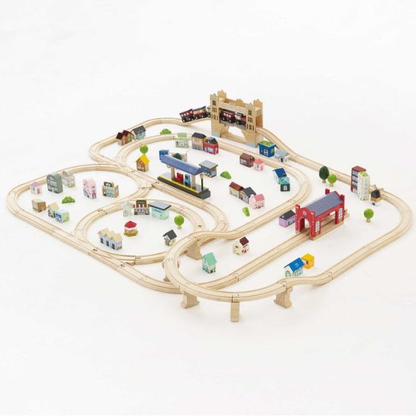 le-toy-van-preschool-london-wood-train-set-120-pieces-31740468265047_720x-4
