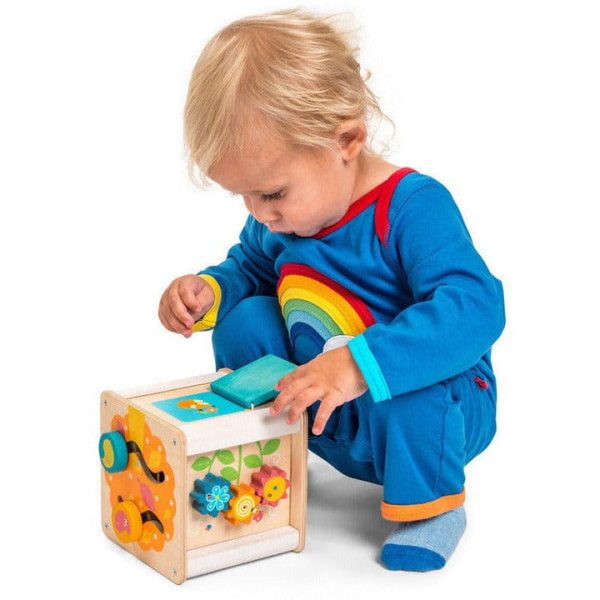 le-toy-van-preschool-petit-activity-cube-29730839593047_720x-3