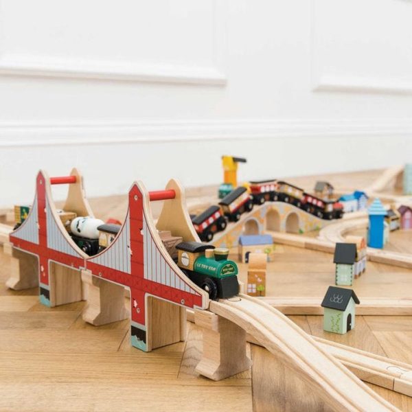 le-toy-van-preschool-royal-express-train-set-180-pieces-31479579967575_720x-2