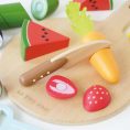 le-toy-van-preschool-wooden-chopping-board-sliceable-play-food-1153095509_720x-4