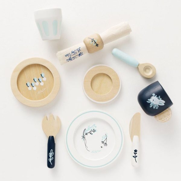 le-toy-van-preschool-wooden-cutlery-pretend-play-dining-set-1153095563_720x-3