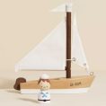 le-toy-van-preschool-wooden-sailing-boat-captain-32563050348631_720x-7