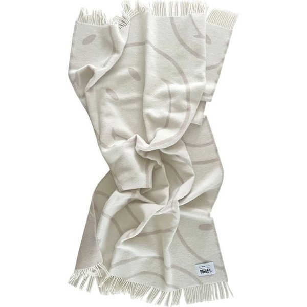 maison-deux-room-decor-smiley-blanket-white-grey-31899819835479_720x-1