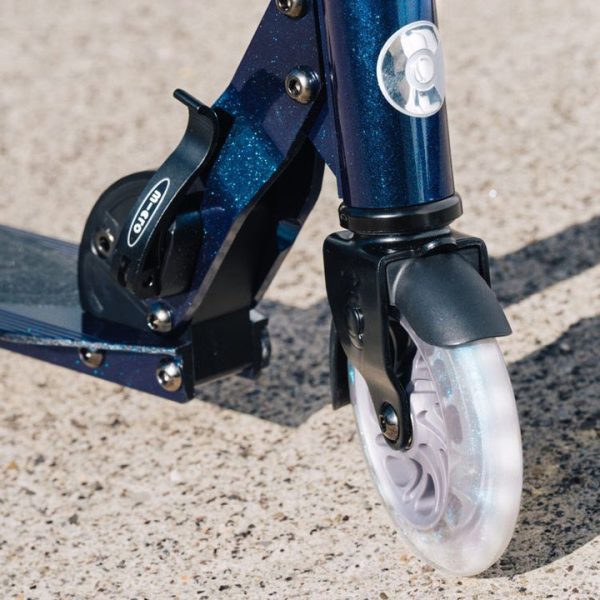 micro-kickboard-outdoor-micro-sprite-led-pearl-scooter-pearl-blue-purple-32481350189143_720x-5