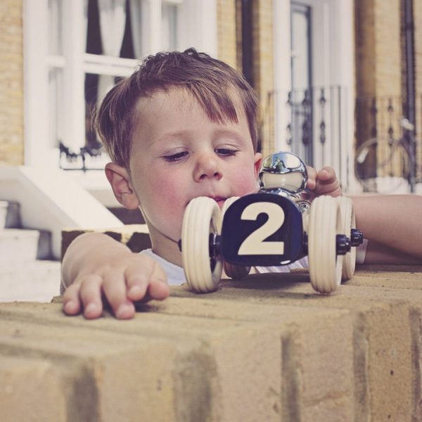 playforever-vehicles-midi-clyde-car-toy-midnight-blue-30261433139287_720x-1