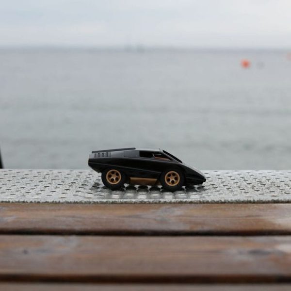 playforever-vehicles-ufo-cannone-car-black-31232045088855_720x-1