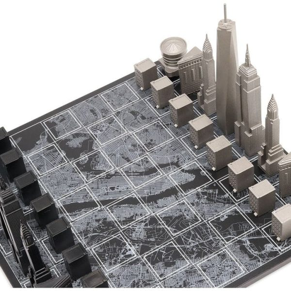 skyline-chess-games-new-york-edition-stainless-steel-chess-set-with-wood-map-board-31579732836439_720x-3