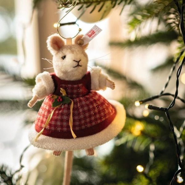 steiff-north-america-inc-plush-preorder-mrs-santa-claus-mouse-ornament-30610771148887_720x-1