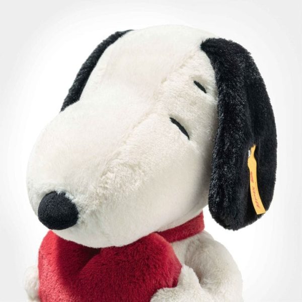 steiff-north-america-inc-plush-snoopy-love-with-red-heart-32742845972567_720x-1