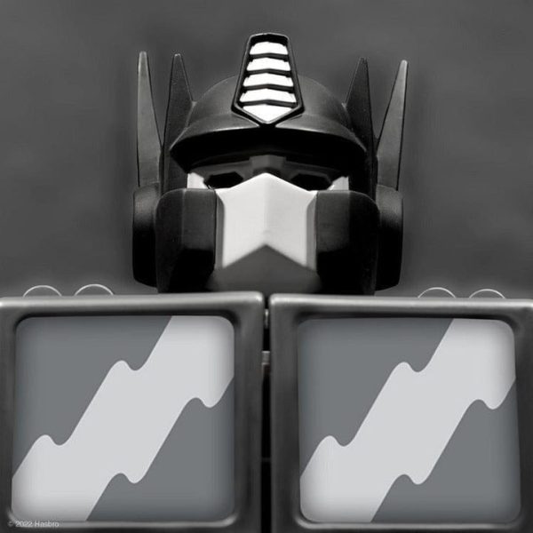 super-7-collectibles-transformers-super-shogun-optimus-prime-fallen-leader-29800495087703_720x-2