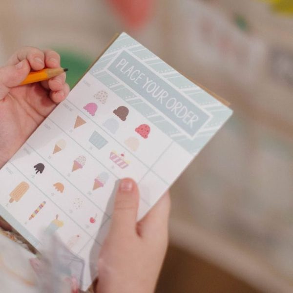 swingly-preschool-ice-cream-play-shop-activity-set-32378600194135_720x-2