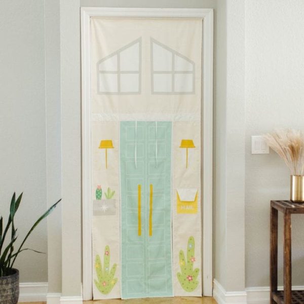 swingly-preschool-malibu-house-doorway-storefront-32302807253079_720x