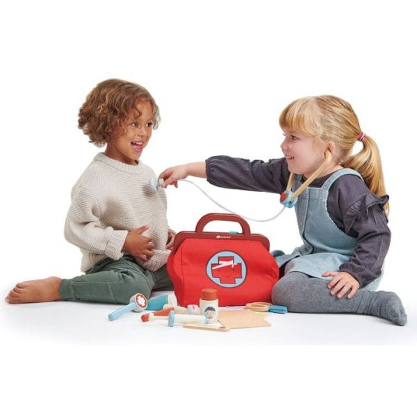 tender-leaf-toys-preschool-pretend-play-doctor-s-bag-32422876774487_720x