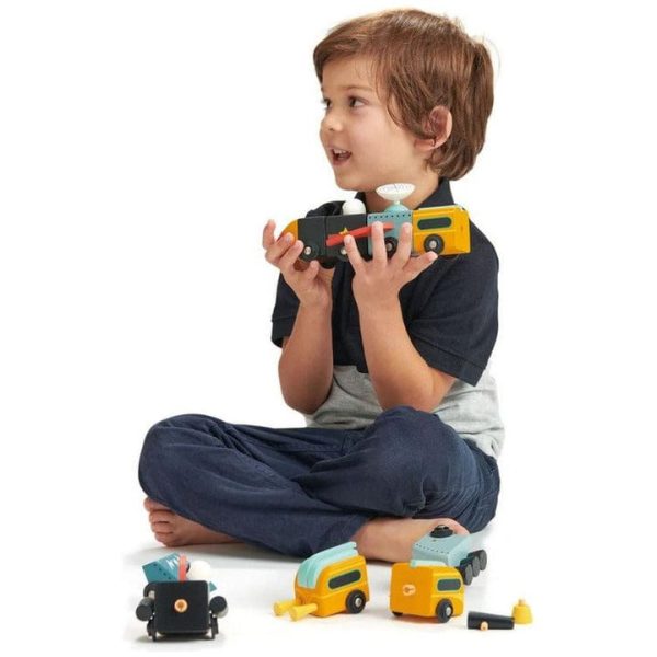 tender-leaf-toys-preschool-space-race-30408425603159_720x-4