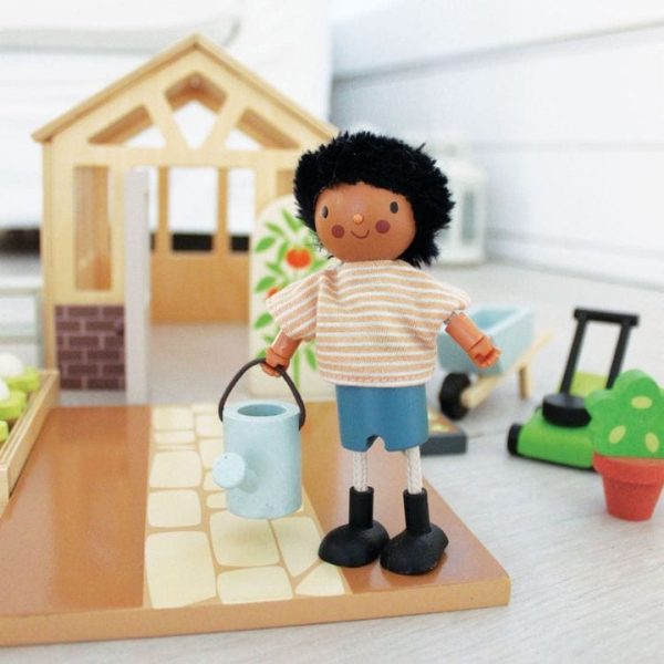 tender-leaf-toys-preschool-the-forrester-family-wooden-dolls-32423018889303_720x-2