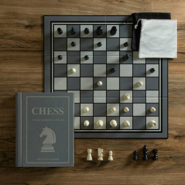 ws-game-company-games-chess-vintage-bookshelf-edition-28900029333591_720x-2